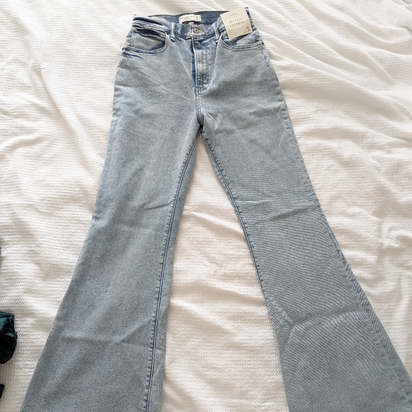 Abercrombie flare jeans, size 28, curve love - Picture 1 of 3